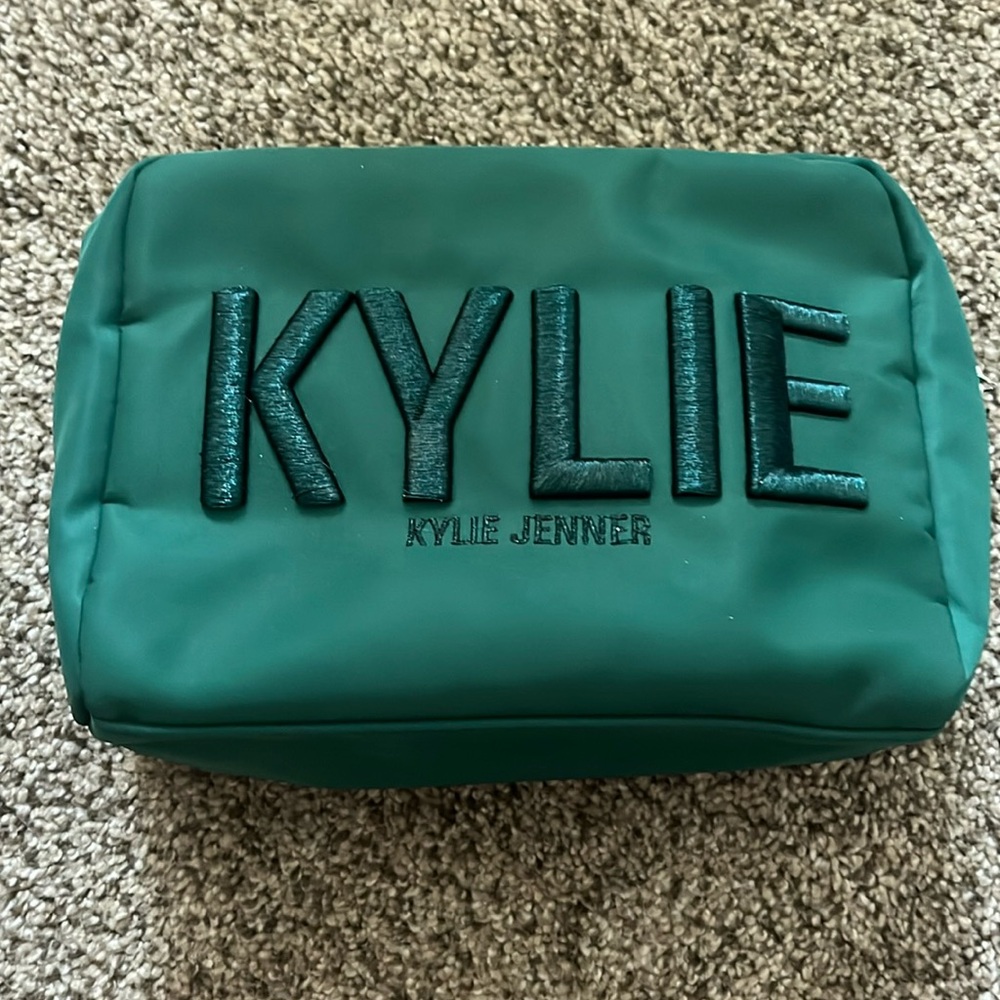 Kylie Cosmetics Make Up Bag